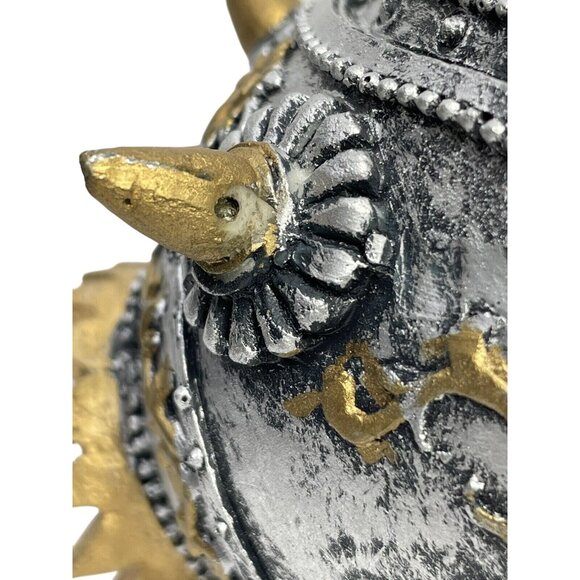 Skull Figure Shelf Sitter King Style with Silver HELMET - Picture 6 of 12